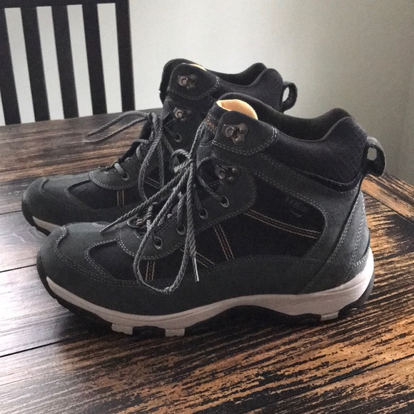 ll bean mens snow sneakers
